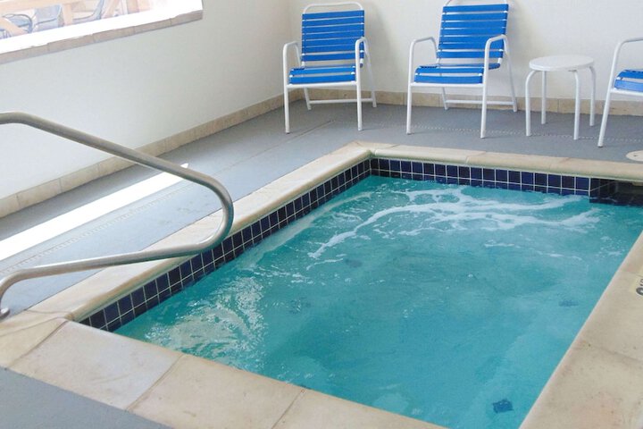 Pool 6 of 34