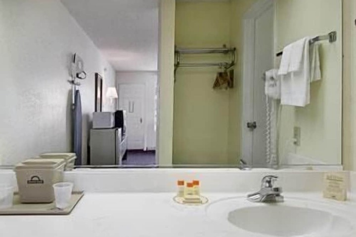 Room 5 of 21