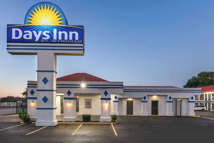 Hotel 2 of 25