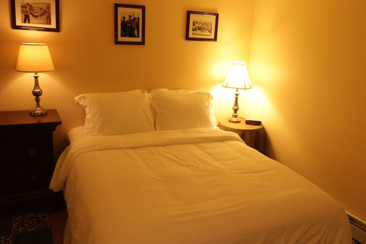 Room 10 of 21