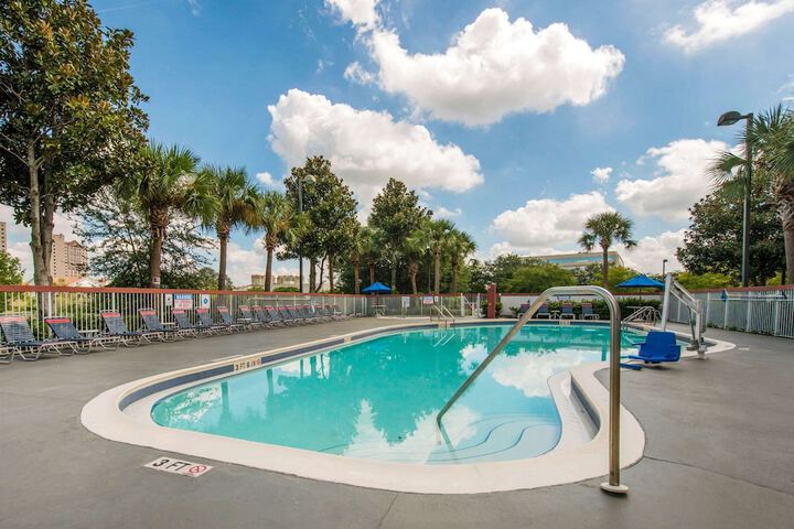 Pool 4 of 53