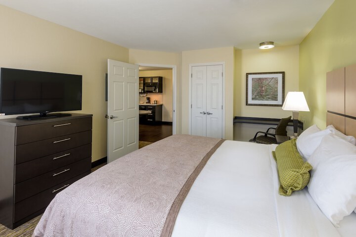 Room 29 of 35