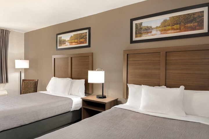 Quality Inn South Hill I-85