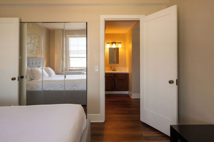 Hotel Leo