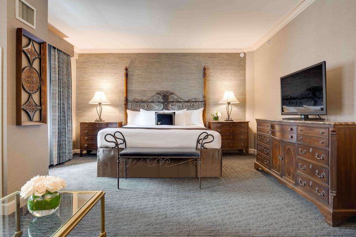Room 15 of 29