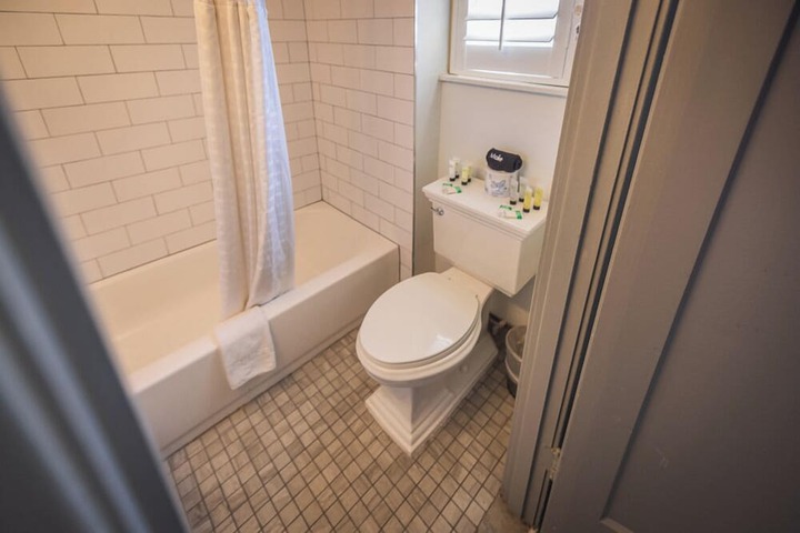 Room 15 of 58