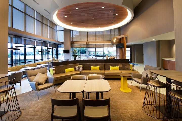Hotel Interior 10 of 27