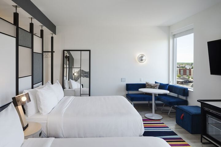 Room 9 of 25