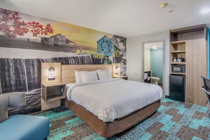 Room 12 of 43