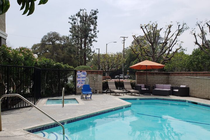 Pool 12 of 42
