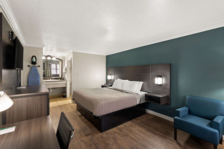 Quality Inn Ocean Springs - Biloxi East