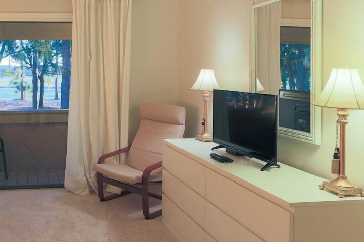 Room 17 of 27