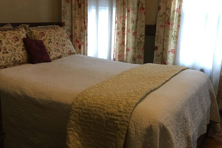 Room 32 of 39