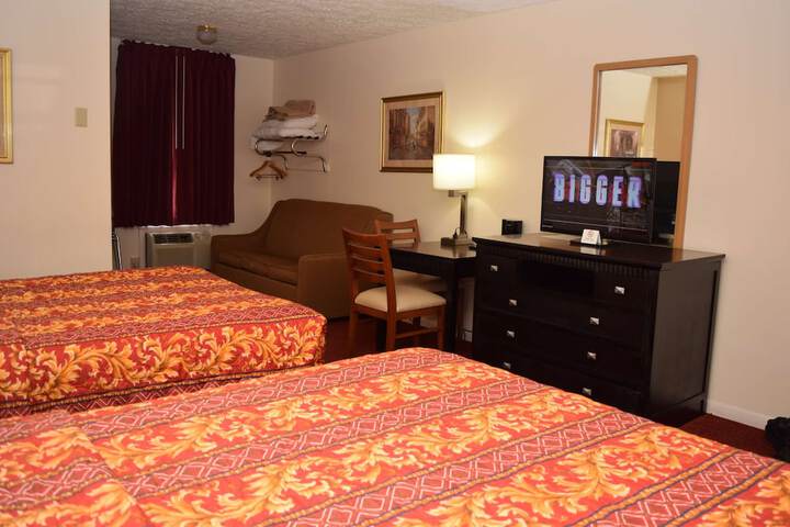 Room 19 of 28