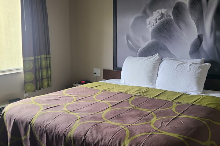 Super 8 by Wyndham Lubbock West