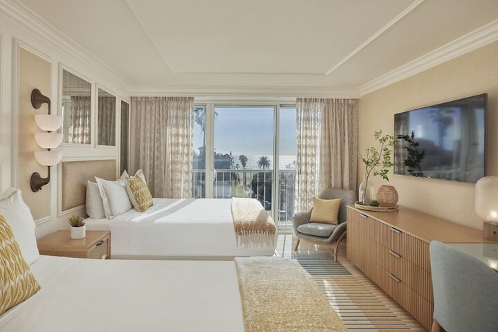 Room 53 of 128