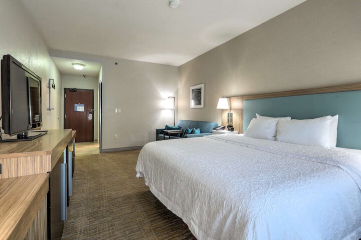 Room 8 of 31