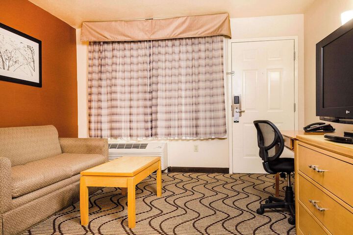 Room 19 of 27