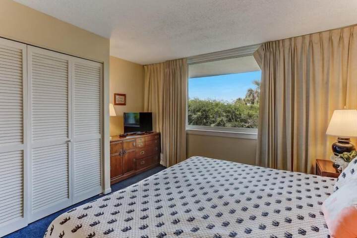 Room 27 of 50