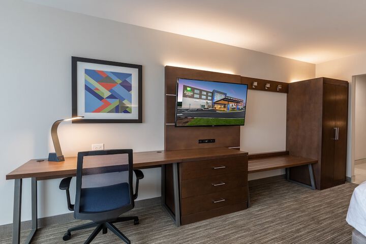 Room 13 of 49