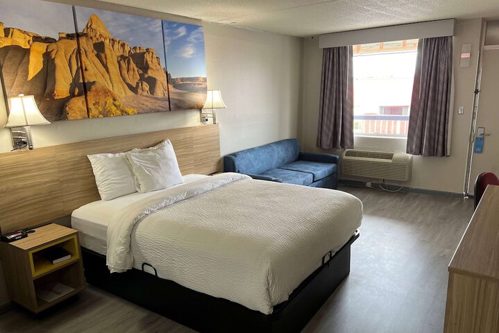 Room 43 of 66