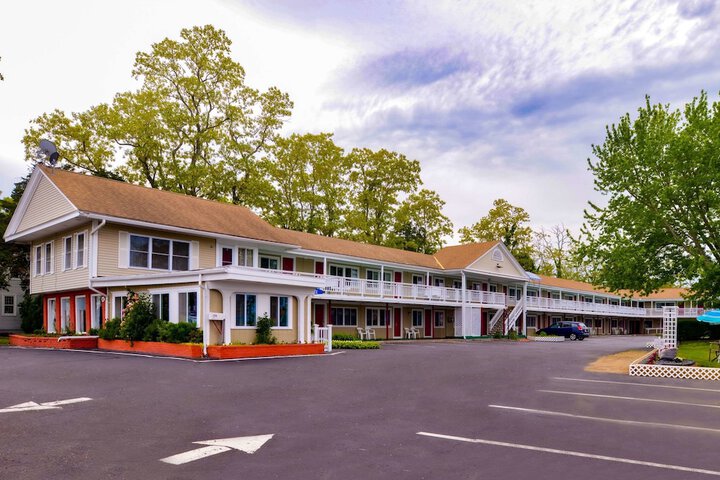 Hotel 6 of 101
