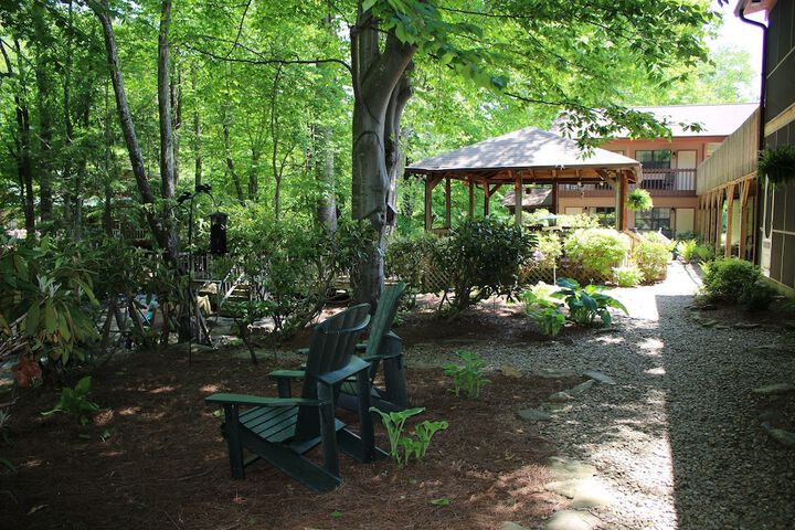 Jonathan Creek Inn