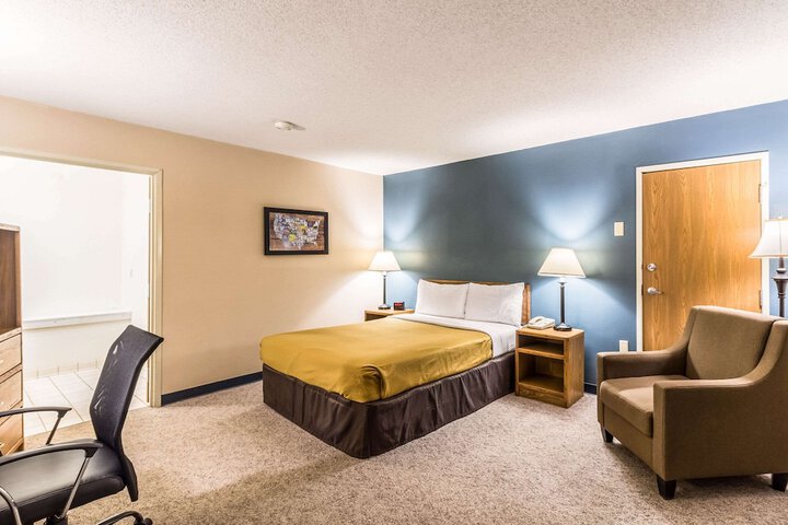 Room 34 of 46