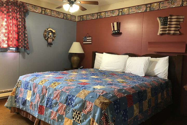 Room 25 of 48