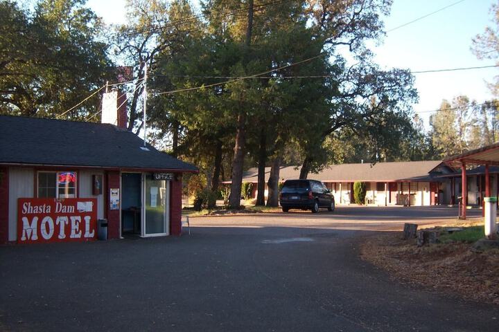 Hotel 6 of 24