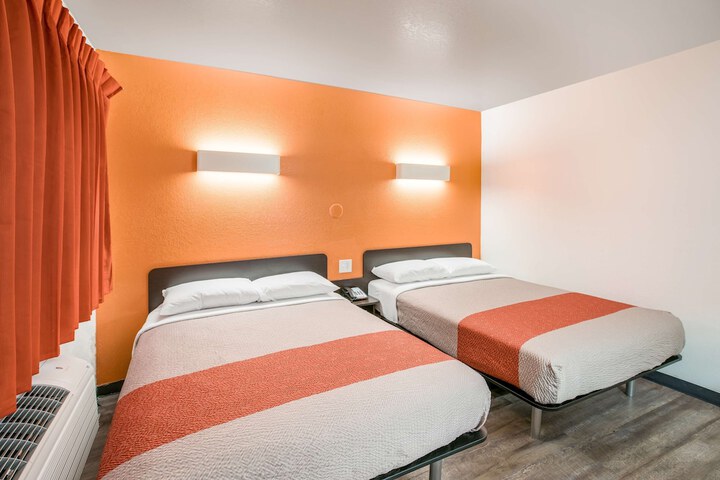 Motel 6 Williams CA