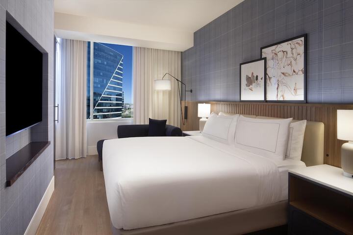 Hilton Dallas / Plano Granite Park
