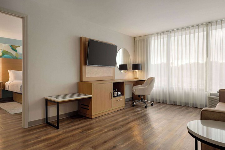 Room 41 of 66