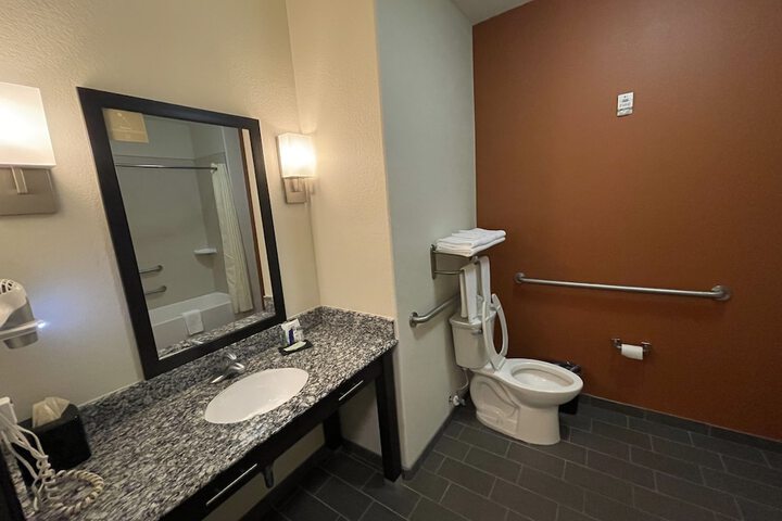 Room 21 of 50