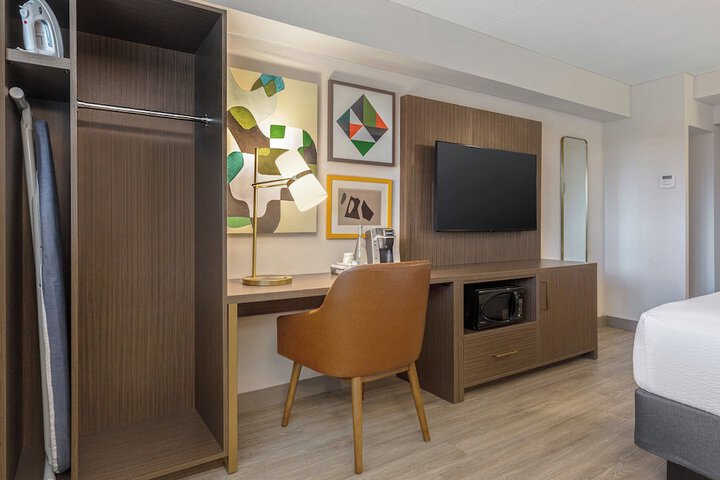 Holiday Inn Hotel & Suites St. Catharines Conference Center by IHG