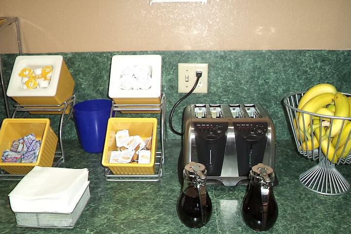 Breakfast/Coffee Service 51 of 64