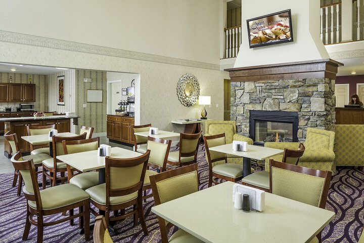 Smart Suites an Ascend Collection Hotel
