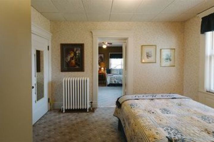 Waller House Inn