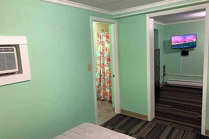 Tour Inn Motel