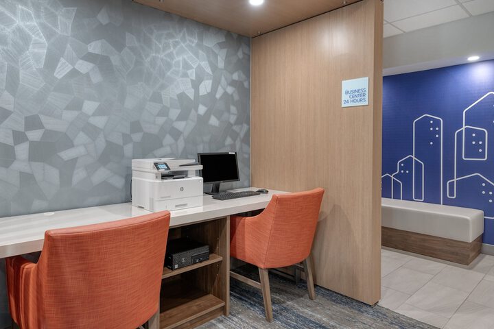 Business Center 45 of 45