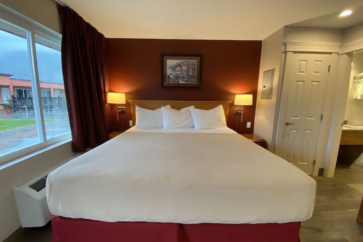Sahara Courtyard Inn