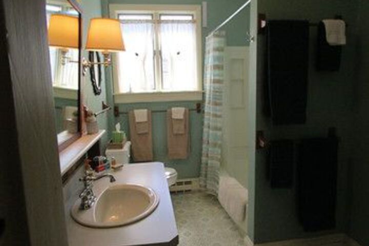 Pillow and Pantry B & B