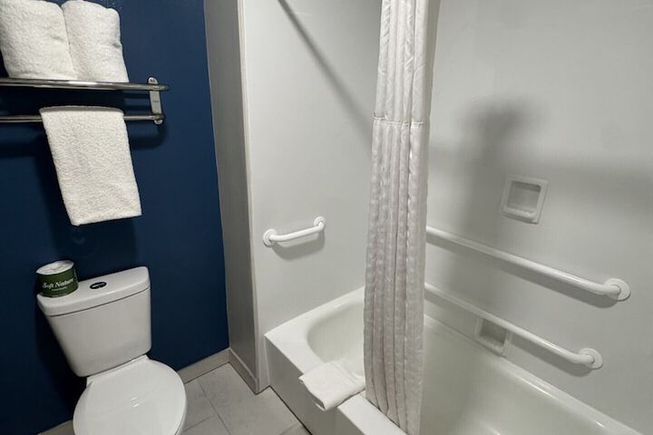 La Quinta Inn by Wyndham Auburn Worcester
