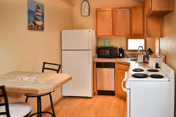 Shorelands Guest Resort and Cottages