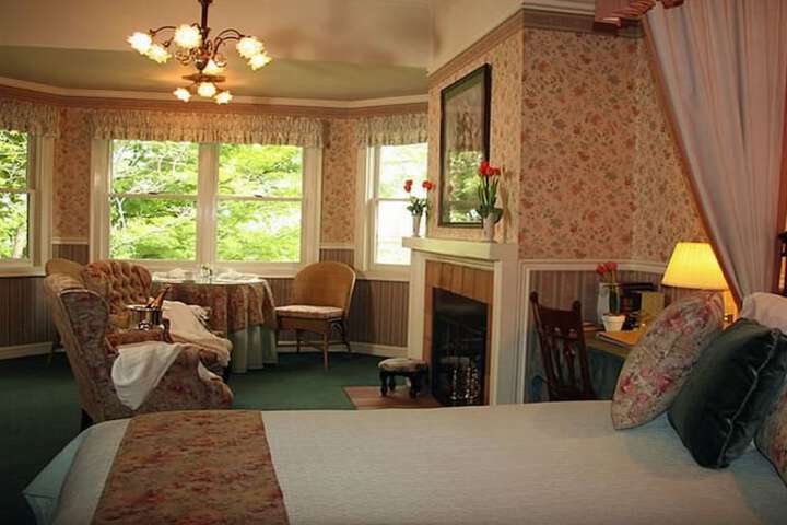Room 14 of 38