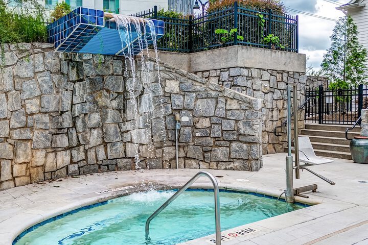 Pool 15 of 100