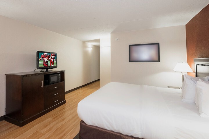 Red Roof Inn & Suites Mt. Holly - McGuire AFB