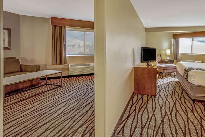 Room 22 of 50
