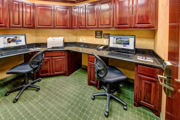 Business Center 45 of 45