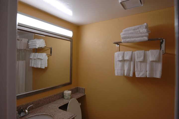 Room 53 of 78